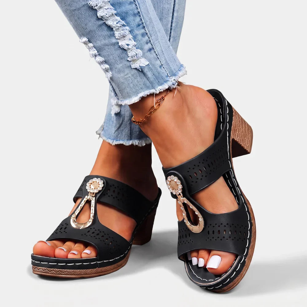 Deliora - Supportive Sandals